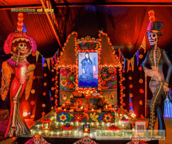 CELEBRA ESTADO DÍA DE MUERTOS CON EXPOSICIÓN DE ALTARES EN EL PARQUE CENTRAL