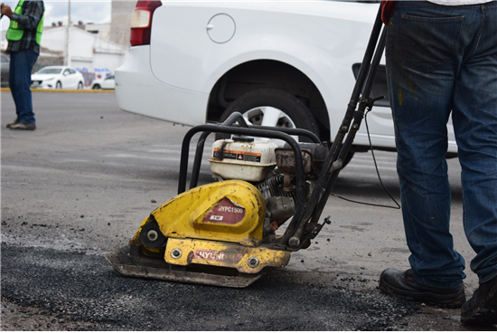 DURANTE LA SEMANA EL GOBIERNO MUNICIPAL ATENDIÓ MÁS DE 600 BACHES EN LA CAPITAL