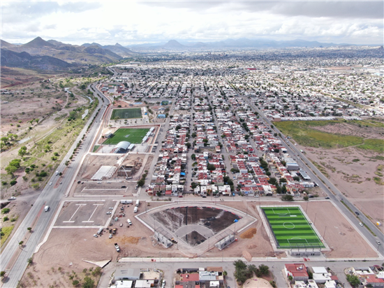 INICIA INSTALACIÓN DE PASTO SINTÉTICO EN TERCERA ETAPA DEL POLIDEPORTIVO LUIS H. ÁLVAREZ