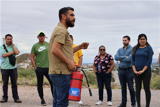 CAPACITA GOBIERNO MUNICIPAL A BRIGADAS DE PROTECCIÓN CIVIL PARA ATENDER EMERGENCIAS EN EDIFICIOS PÚBLICOS