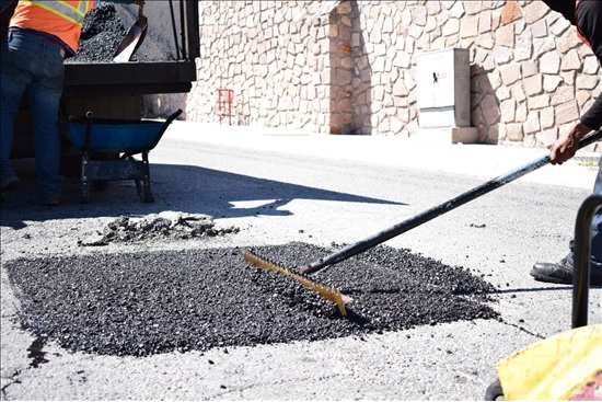 ATENDIÓ GOBIERNO MUNICIPAL 683 BACHES ESTA SEMANA