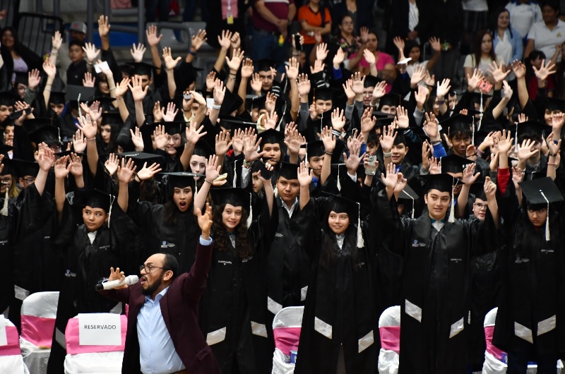 PREMIAN Y RECONOCEN TALENTO DE 1,404 ESTUDIANTES EN CUAUHTÉMOC