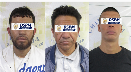 AGENTES MUNICIPALES DETIENEN A TRES POR DELITOS CONTRA LA SALUD