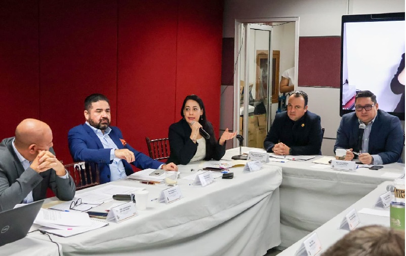 *CUESTIONA AMÉRICA AGUILAR A GEO BUJANDA SOBRE ABORTO*