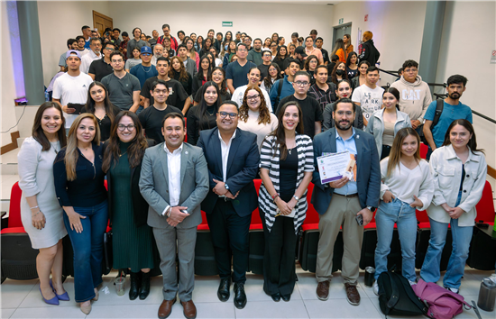 CONOCEN ALUMNOS DE LA UACH EL PROGRAMA CHAMBABOT DEL MUNICIPIO PARA CONSEGUIR EMPLEO