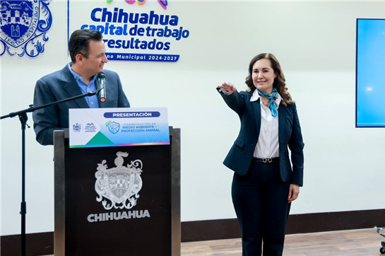 TOMA PROTESTA ALCALDE BONILLA A LA NUEVA COORDINADORA DE MEDIO AMBIENTE Y PROTECCIÓN ANIMAL