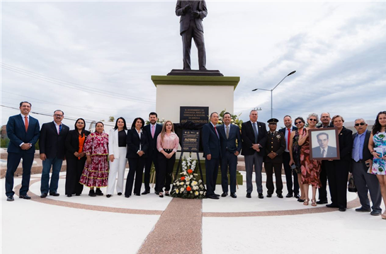 RECONOCE ALCALDE BONILLA A ALFONSO LUJÁN SÁNCHEZ COMO 
