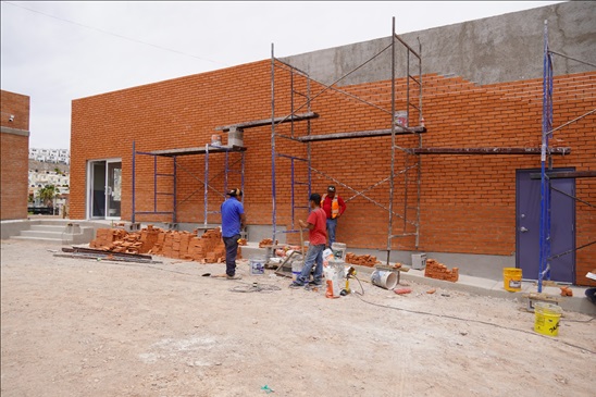 REPORTA MUNICIPIO AVANCE DEL 85% EN CONSTRUCCIÓN DE AUDITORIO DE USOS MÚLTIPLES DEL CENTRO SAN QUINTÍN