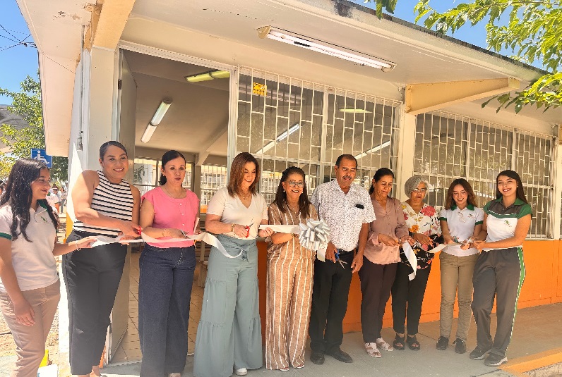 INAUGURAN EQUIPAMIENTO DE LA COCINA-COMEDOR DEL CECYTECH NO.03 DE VALLE DE ALLENDE