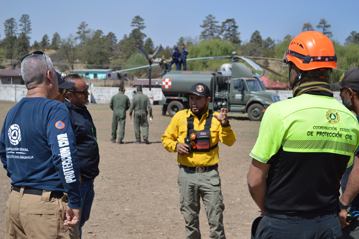 ENVÍA GOBIERNO DEL ESTADO APOYO AÉREO PARA COMBATIR INCENDIOS EN EL MUNICIPIO DE MADERA