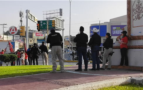 POLICÍAS MUNICIPALES DAN A CONOCER A LA CIUDADANÍA APLICACIONES DE SEGURIDAD CON QUE CUENTA LA DSPM