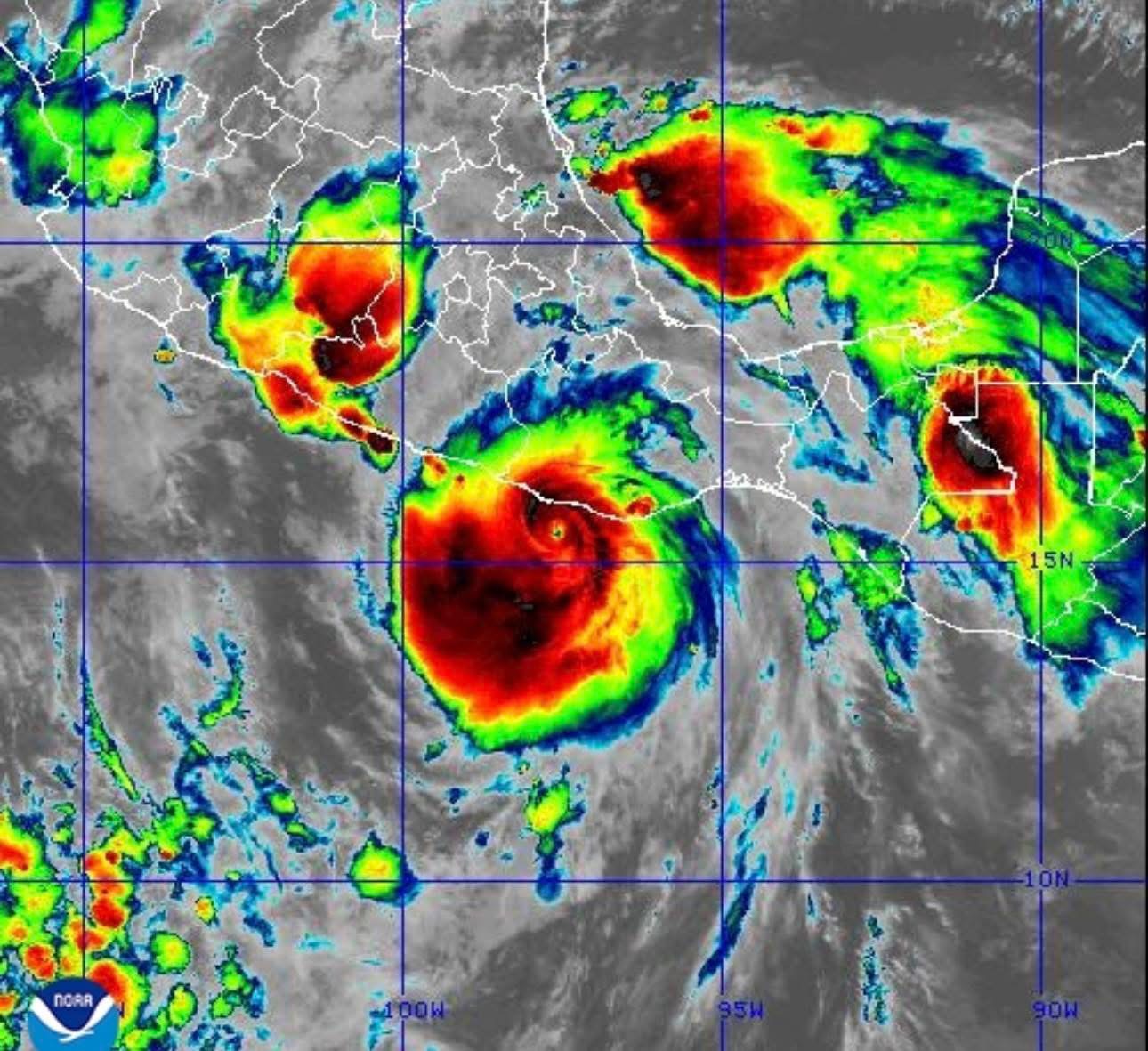 SE INTENSIFICA ERICK EN UN HURACÁN CATEGORÍA 4