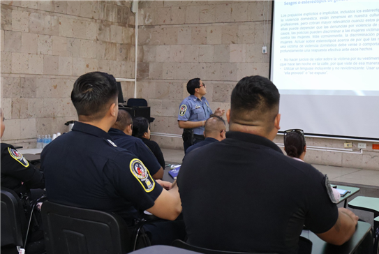 REFUERZAN POLICÍAS MUNICIPALES CONOCIMIENTOS PARA ACTUAR EN INCIDENTES BASADOS EN PERSPECTIVA DE GÉNERO
