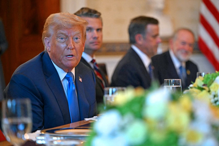 TRUMP SE MOSTRÓ ABIERTO A APLAZAR DE NUEVO LA ENTRADA EN VIGOR DE LOS ARANCELES