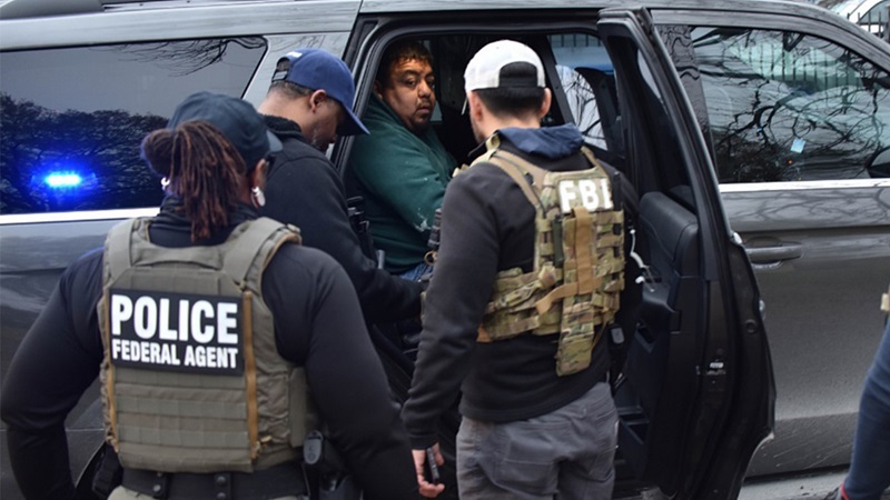 ARRESTAR CON CUALQUIER MEDIO NECESARIO” A QUIENES AGREDAN A AGENTES DE ICE: TRUMP
