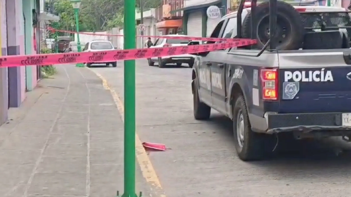 ATRAPAN A SUJETO CARGANDO CABEZA HUMANA EN CALLES DE VERACRUZ