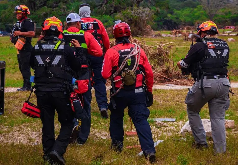 POLICÍA DE TEXAS PIDE A NL MÁS APOYO POR INUNDACIONES