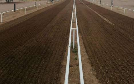 ENCUENTRAN UN EJECUTADO EN EL CARRIL DE CARRERAS DE CABALLOS DE LA CRUZ