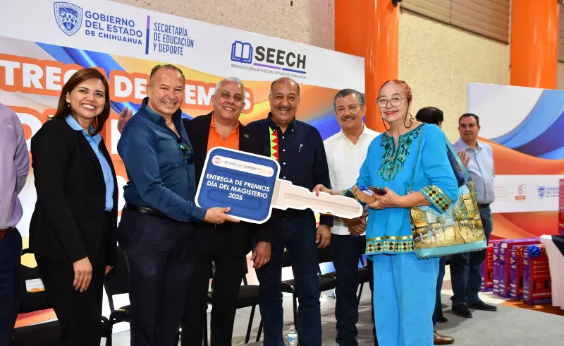 ENTREGA EL ESTADO PREMIOS DEL SORTEO POR DÍA DEL MAGISTERIO 2025