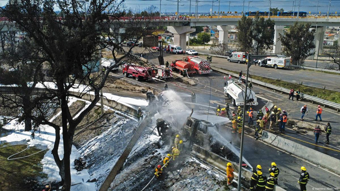 NUEVE PERSONAS HAN MUERTO TRAS LA EXPLOSIÓN DE UN CAMIÓN DE GAS EN IZTAPALAPA, CDMX 