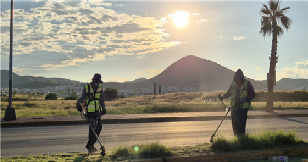  LIMPIA MUNICIPIO MÁS DE 400 MIL METROS EN VIALIDADES EN EL MES DE SEPTIEMBRE
