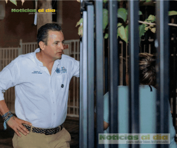 RECORRE MARCO BONILLA COLONIA LOS OLIVOS; SUPERVISA ALUMBRADO, CALLES Y SEGURIDAD