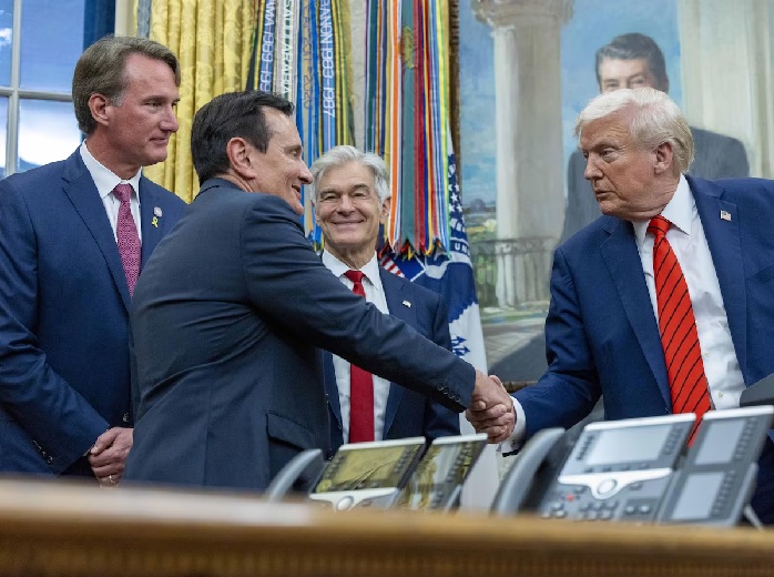 TRUMP ANUNCIA ACUERDO CON ASTRAZENECA PARA REDUCIR PRECIOS DE MEDICAMENTOS EN EE.UU.