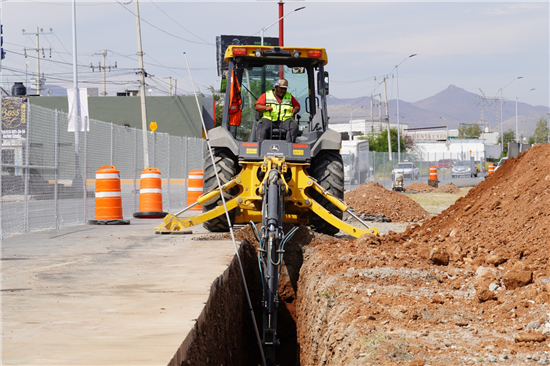 TRABAJA MUNICIPIO EN EXCAVACIONES PARA CONSTRUCCIÓN DEL PASO SUPERIOR VIALIDAD LOS NOGALES