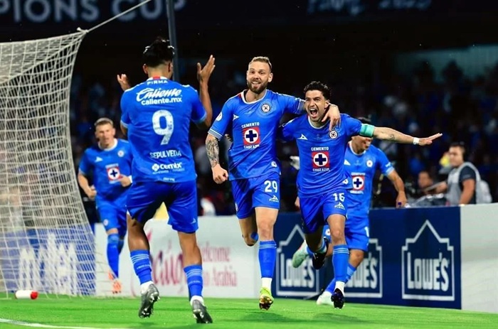 CRUZ AZUL ENCARA UN PARTIDO FUNDAMENTAL EN SU VISITA A PUEBLA.