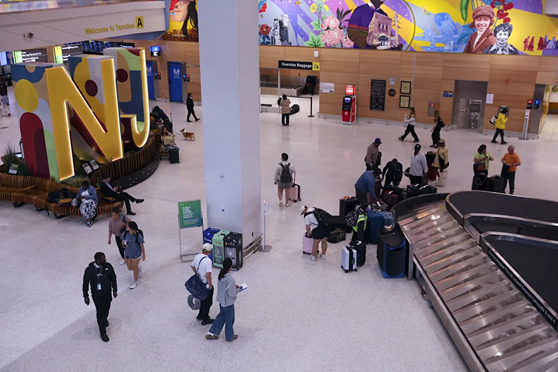 LOS ATRASOS Y DESVÍOS PERSISTEN ESTE LUNES EN ESTADOS UNIDOS TRAS EL PEOR FIN DE SEMANA REGISTRADO 