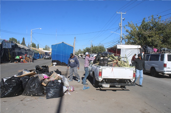 RETIRÓ GOBIERNO MUNICIPAL 52.1 TONELADAS DE BASURA DE PANTEONES