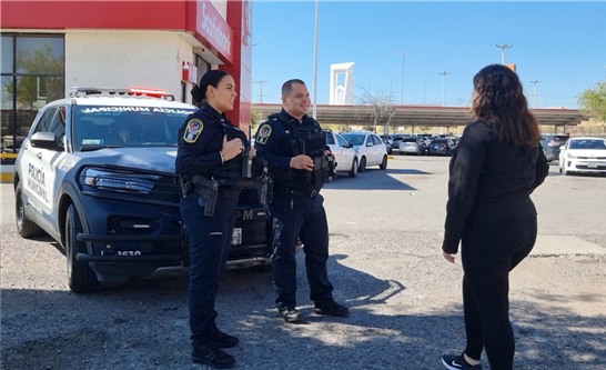 OFRECE POLICÍA MUNICIPAL SEGURIDAD A CIUDADANOS QUE RECIBAN SU AHORRO O AGUINALDO