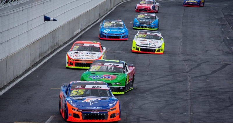 TRES PILOTOS PODRÍAN SER POR PRIMERA VEZ, CAMPEONES DE NASCAR MÉXICO SERIES