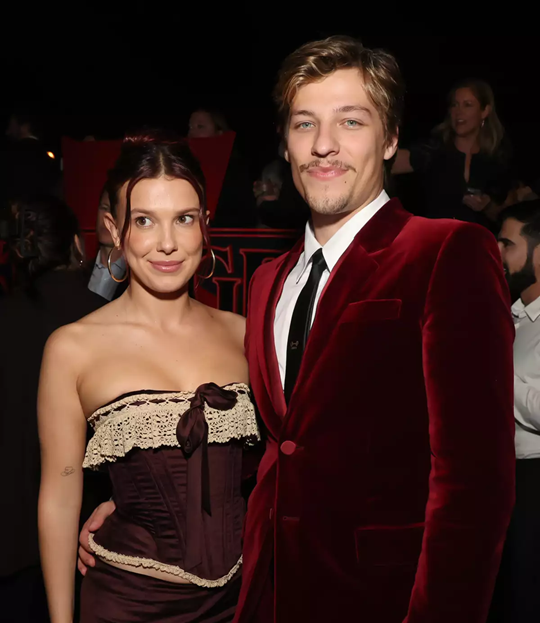 MILLIE BOBBY BROWN REVELA QUÉ ACTOR DE ‘STRANGER THINGS’ ES EL PADRINO DE SU HIJA