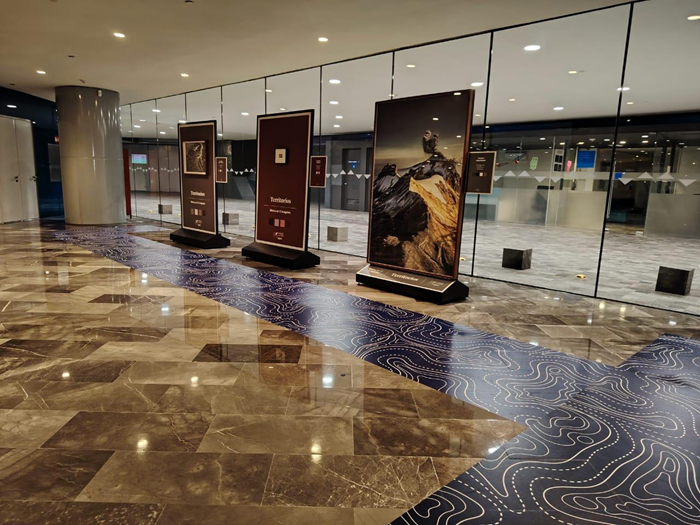 ‘TERRITORIOS’, DE SANTIAGO ARAU, SE EXHIBE EN LA TORRE BBVA MÉXICO