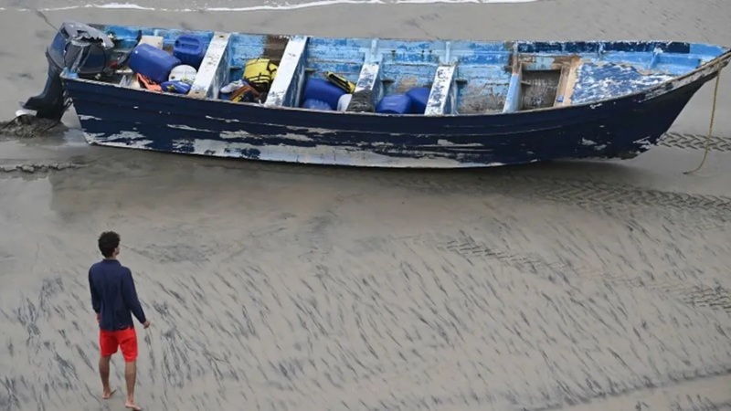 VUELCA BOTE EN EE. UU- Y MUEREN CUATRO MIGRANTES MEXICANOS