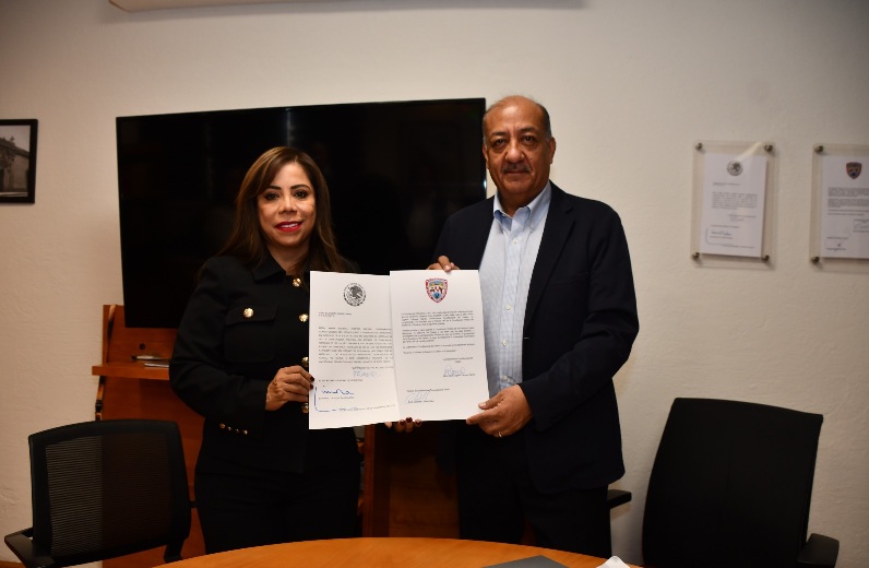 DESIGNA GOBERNADORA A ANNA ELIZABETH CHÁVEZ COMO RECTORA DE LA UT DE PARRAL