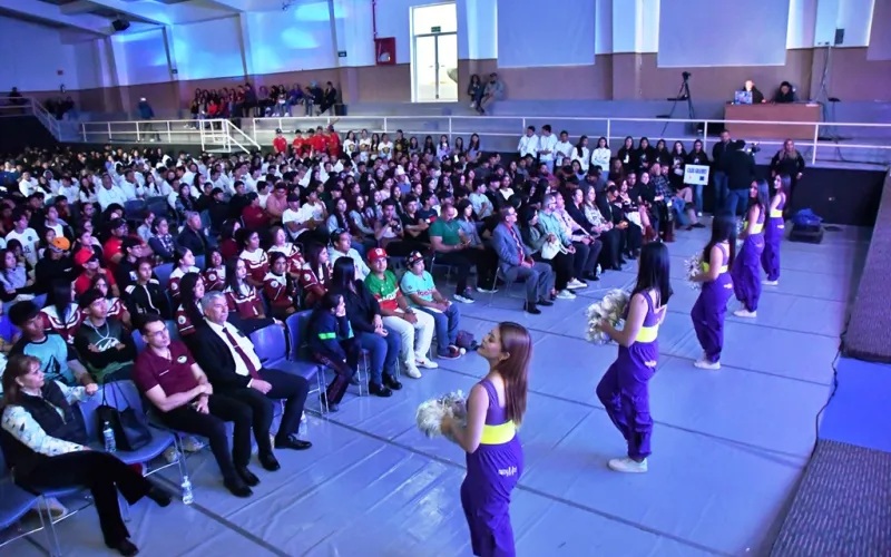 ARRANCAN CONVIVENCIAS DEPORTIVAS DE PREPARATORIAS ESTATALES CON MÁS DE 700 ESTUDIANTES