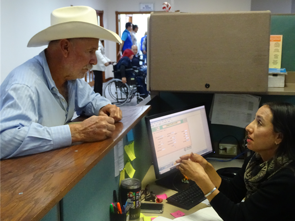 APOYA SDUE A 2 MIL 100 FAMILIAS CON REGULARIZACIÓN DE LOTES HABITACIONALES Y COMERCIALES