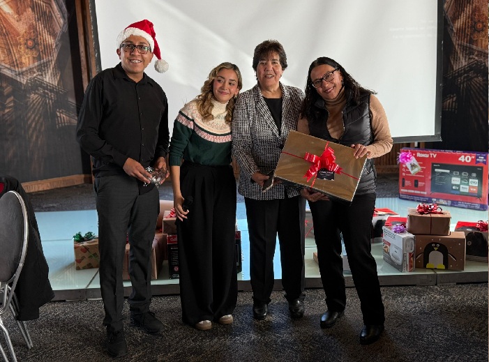 LUPITA BORRUEL CELEBRA POSADA NAVIDEÑA CON PROMOTORAS DE CASAS DE ENLACE