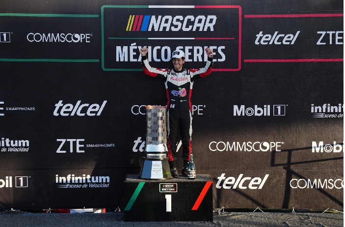 “ME HALAGA SER EL PRIMER POTOSINO CAMPEÓN DE NASCAR MÉXICO”: ALEX DE ALBA JR.