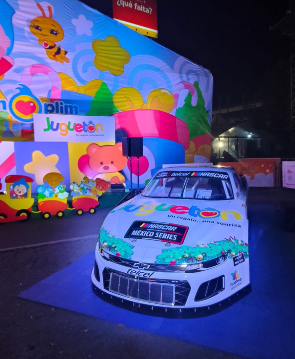 NASCAR MÉXICO Y JUGUETÓN SE UNEN PARA HACER FELICES A LOS NIÑOS
