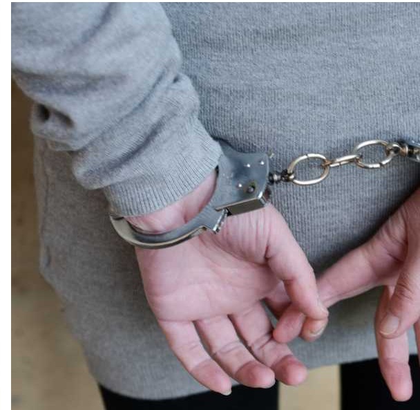 MUJER SUPUESTAMENTE ATACÓ A FUNCIONARIO DE MICHOACÁN EN REDES