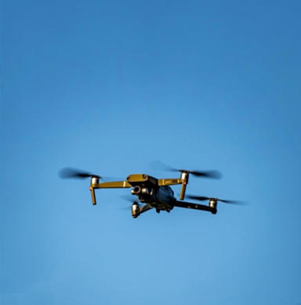 NUEVO ATAQUE CON DRONES DEJA SIN LUZ A MELITOPOL, UCRANIA