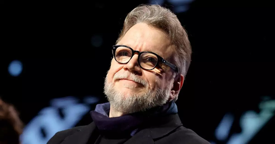 GUILLERMO DEL TORO ANUNCIA LA MUERTE DE SU HERMANO: “CON EL CORAZÓN ROTO, AQUÍ ESTOY”