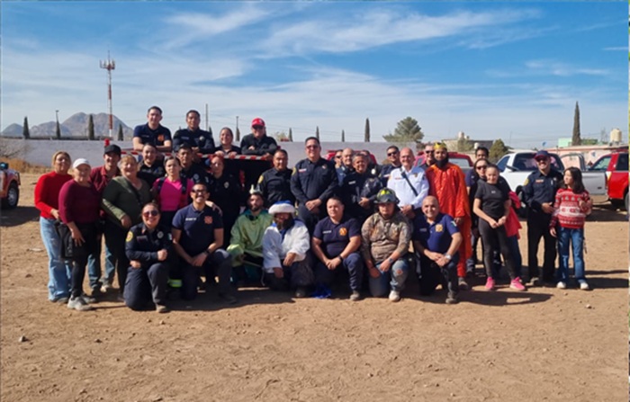 BOMBEROS LLEVAN ALEGRÍA A MÁS DE 2 MIL NIÑOS CON ENTREGA DE JUGUETES “EL CUARTO REY MAGO”