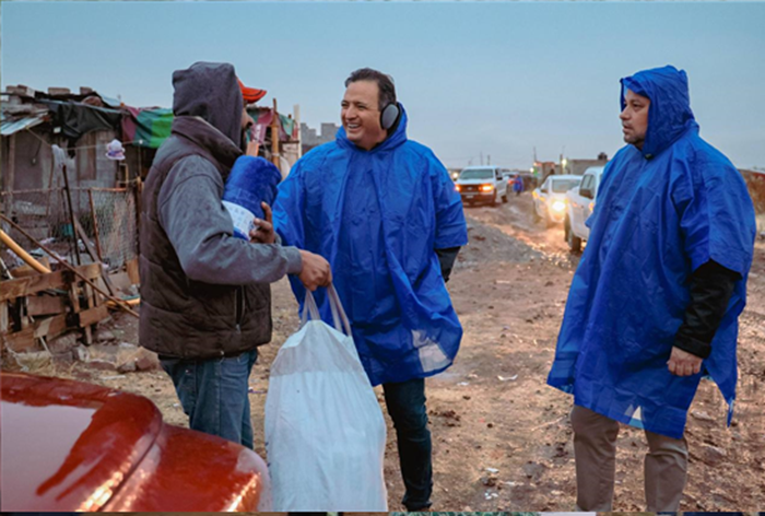 RECORRE MARCO BONILLA COLONIA LOS MEZQUITES PARA LLEVAR APOYOS POR LLUVIAS Y BAJAS TEMPERATURAS