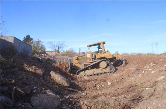 MANTIENE MUNICIPIO LIMPIEZA PERMANENTE EN ARROYOS DEL NORTE DE LA CIUDAD