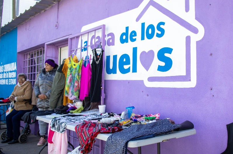 PROMUEVEN ADULTOS MAYORES SUS PRODUCTOS ELABORADOS EN CASA DE LOS ABUELOS SUR