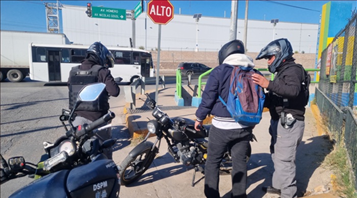 REFUERZA POLICÍA MUNICIPAL OPERATIVOS Y RECUPERA MOTOCICLETAS CON REPORTE DE ROBO